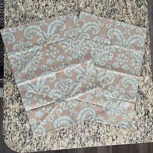 Nest linens set of 2 Dinner Placemats